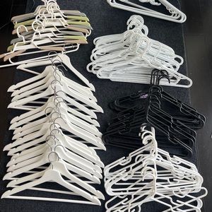 Cloth hangers good deal